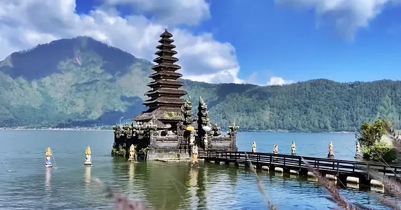 ulun-dhanu-batur-floating-temple ulun-dhanu-batur-floating-temple
